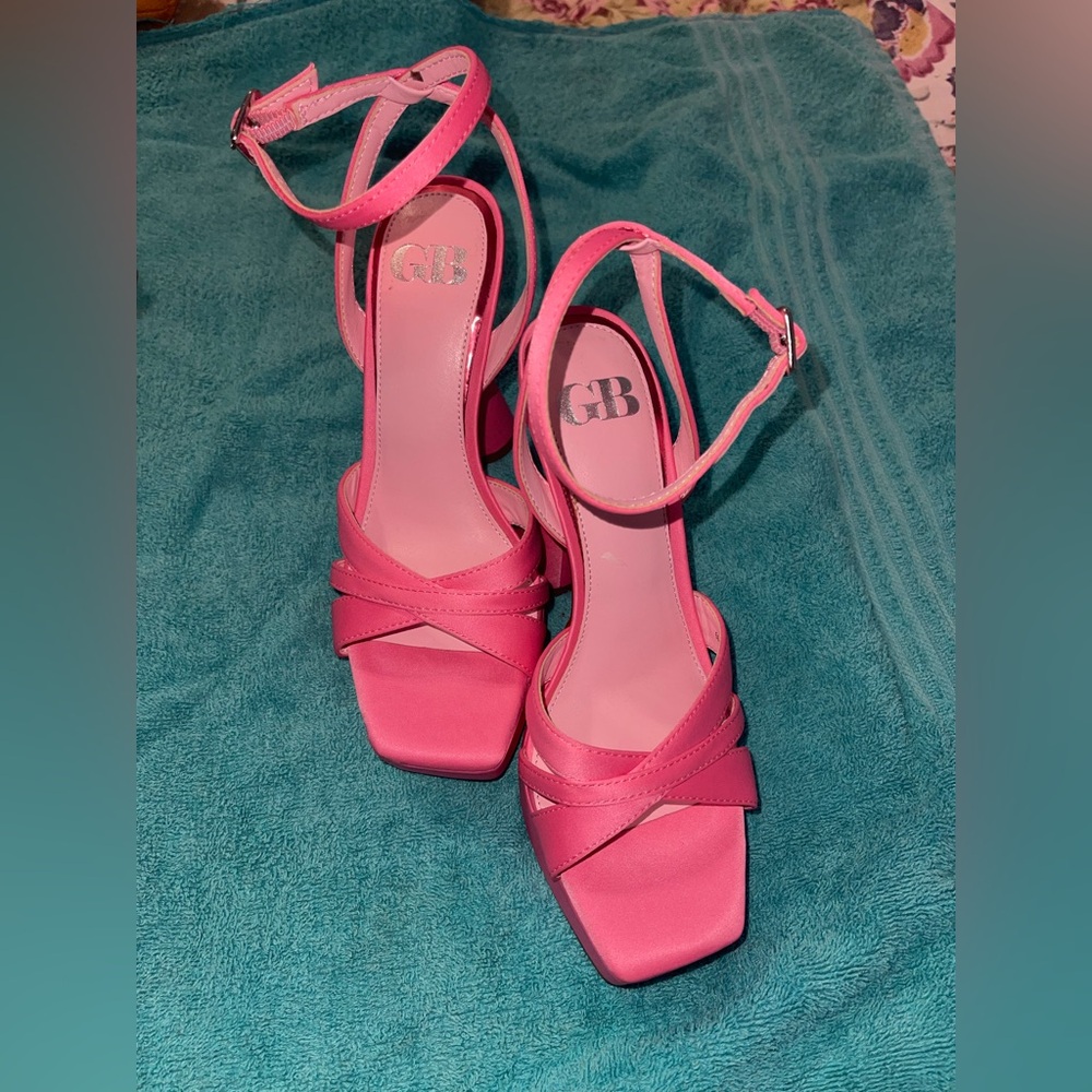 GB by Gianni Bini Women Heels